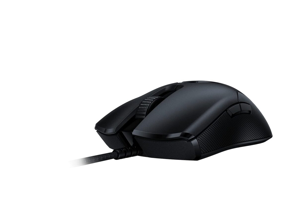 "Front view of the Razer Viper 8KHz Ambidextrous Esports Wired Gaming Mouse, showcasing its sleek design and ergonomic shape."