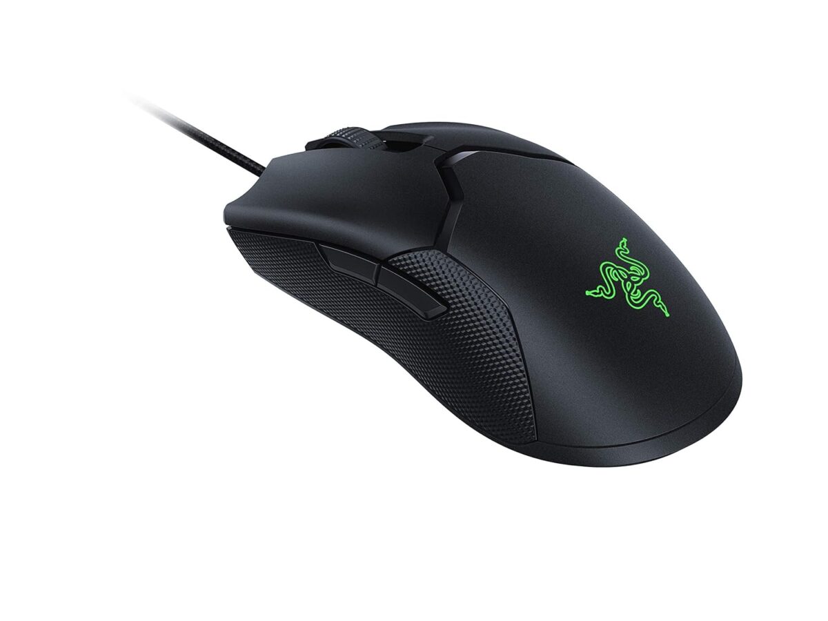 "Close-up of the Razer Speedflex cable of the Viper 8KHz Gaming Mouse, designed to minimize drag during intense gaming."