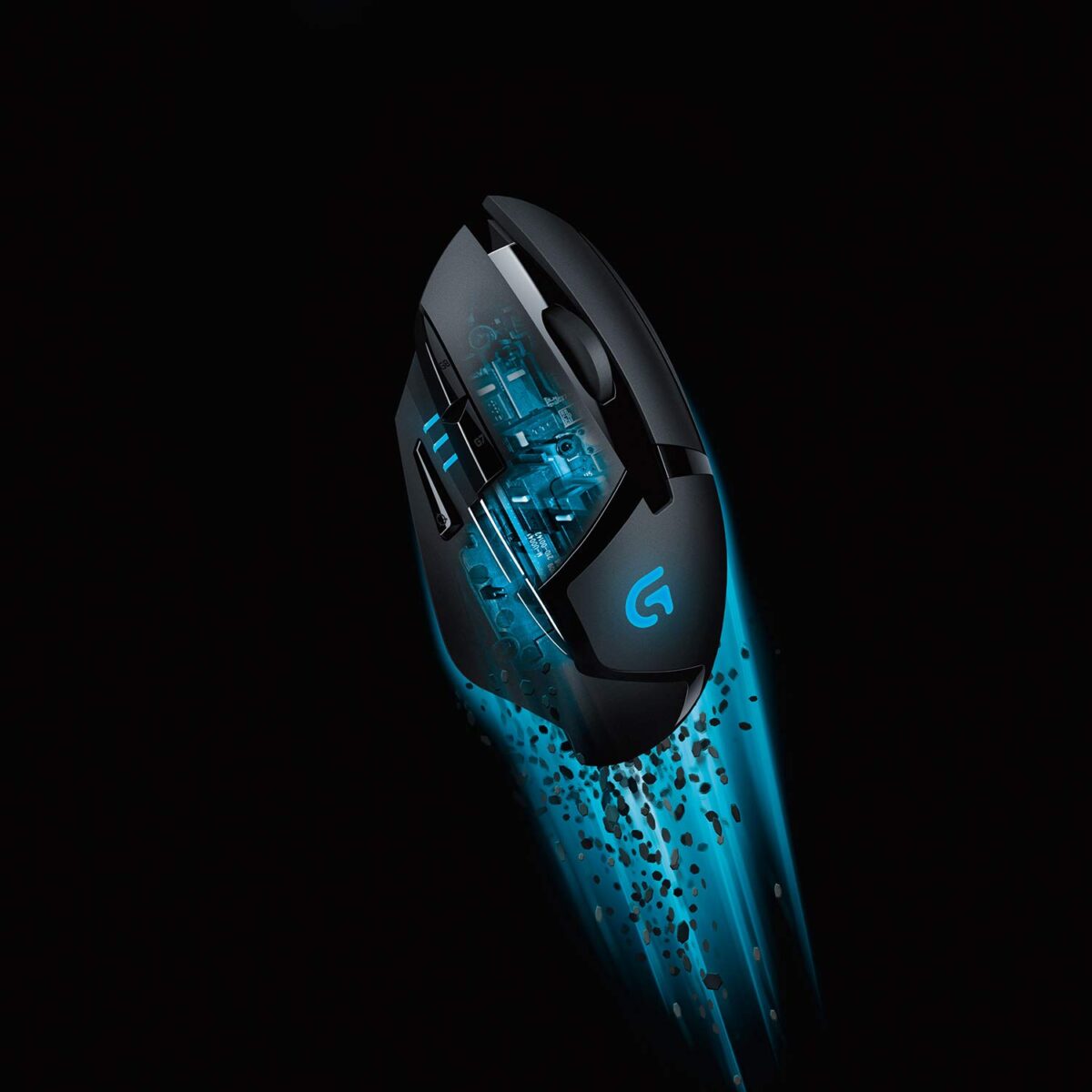 Highlights the strategically placed 8 programmable buttons for customizable gameplay.